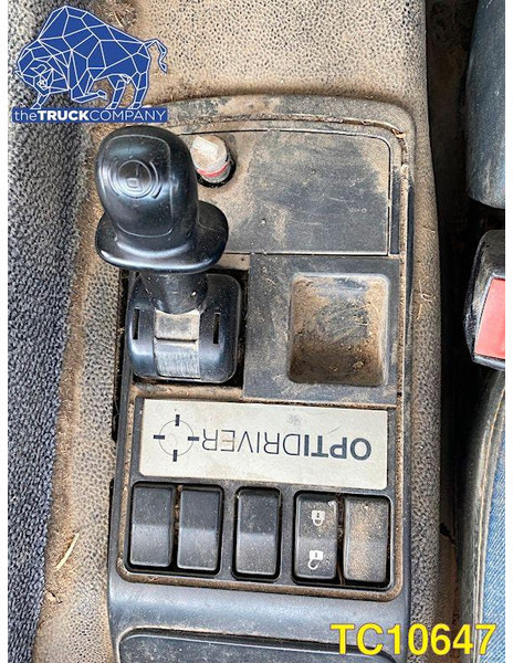 Lease a Renault Premium 380 Renault Premium 380: picture 14