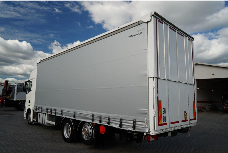 Scania R 450 / MEGA / 6x2 / FIRANKA - 8,2 m / SOLÓWKA / OŚ PODNOSZONA / - Curtainsider truck: picture 4 Scania R 450 / MEGA / 6x2 / FIRANKA - 8,2 m / SOLÓWKA / OŚ PODNOSZONA / - Curtainsider truck: picture 4