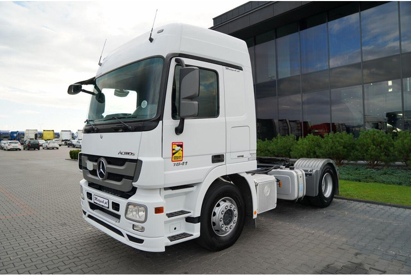 Mercedes-Benz - Tractor unit: picture 2 Mercedes-Benz - Tractor unit: picture 2