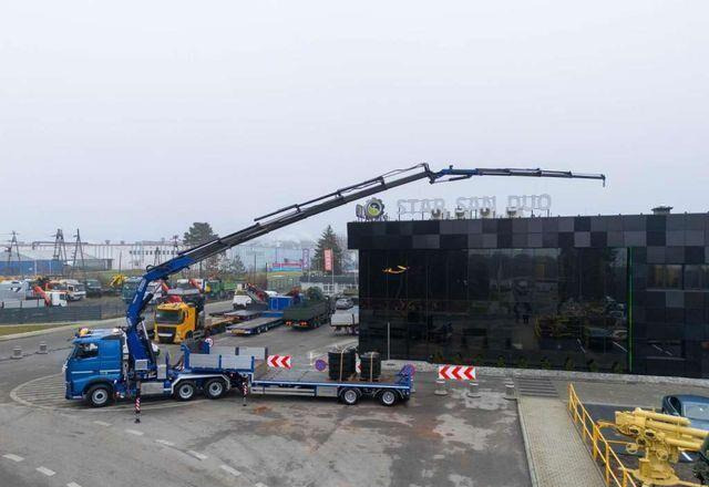 Volvo FH520 6x4 FASSI F600 XP HDS - Tractor unit: picture 3 Volvo FH520 6x4 FASSI F600 XP HDS - Tractor unit: picture 3