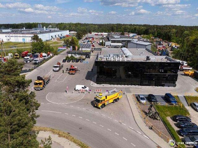 Volvo FM 460 6x6 Rosenbauer Fire Truck LSP Water Tank - Fire truck: picture 2 Volvo FM 460 6x6 Rosenbauer Fire Truck LSP Water Tank - Fire truck: picture 2