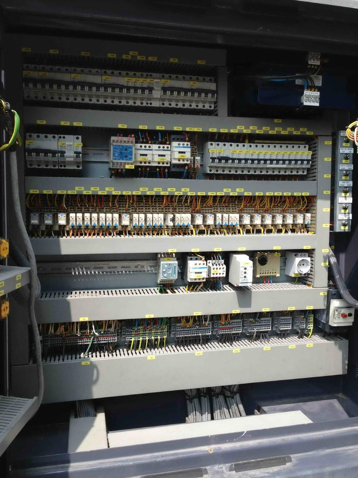 Generator set Cummins Generator 1000 KW 1250 KVA powerd by QSK45-G4 Engine: picture 14