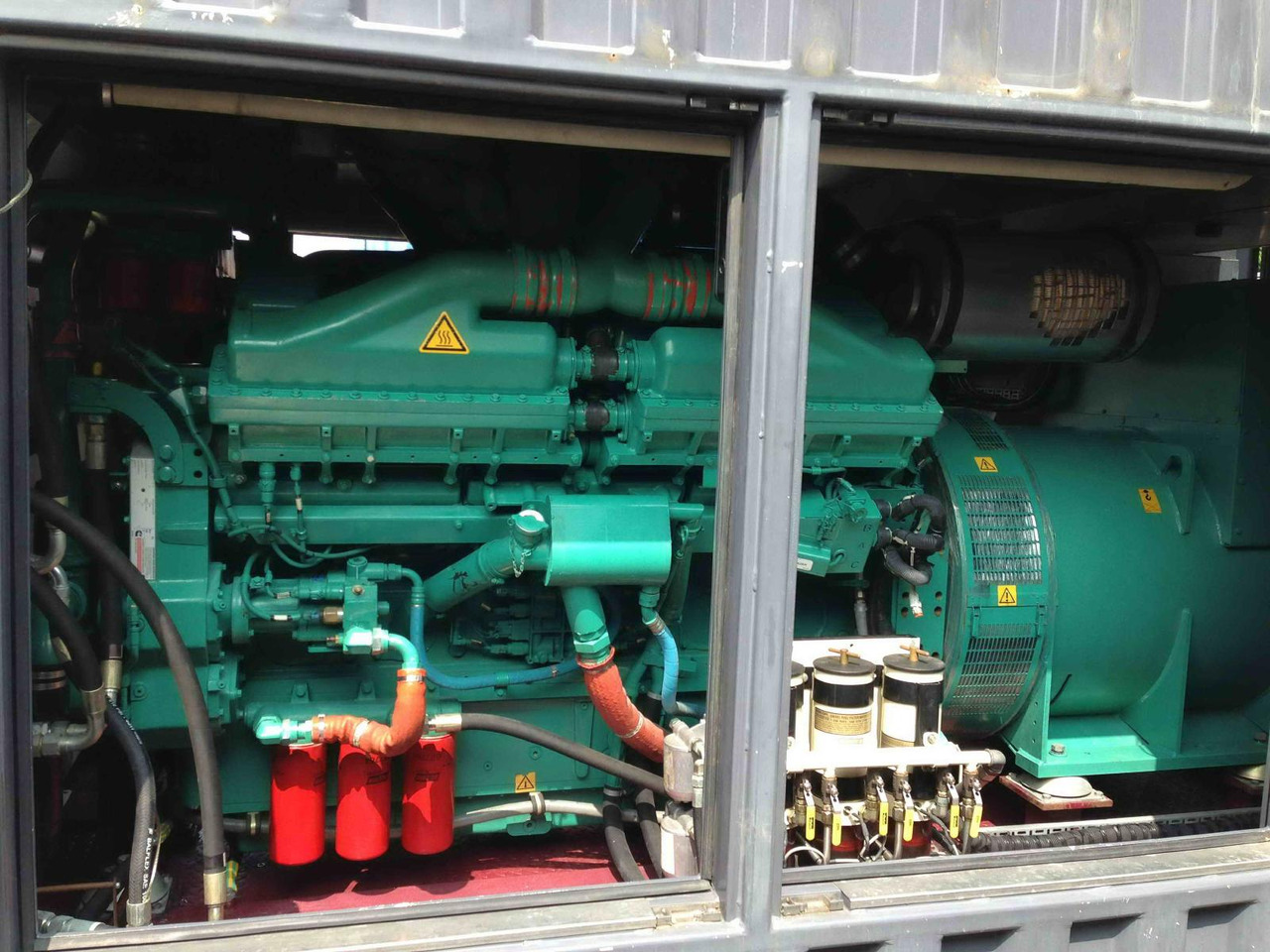 Cummins Generator 1000 KW 1250 KVA powerd by QSK45-G4 Engine - Generator set: picture 3 Cummins Generator 1000 KW 1250 KVA powerd by QSK45-G4 Engine - Generator set: picture 3