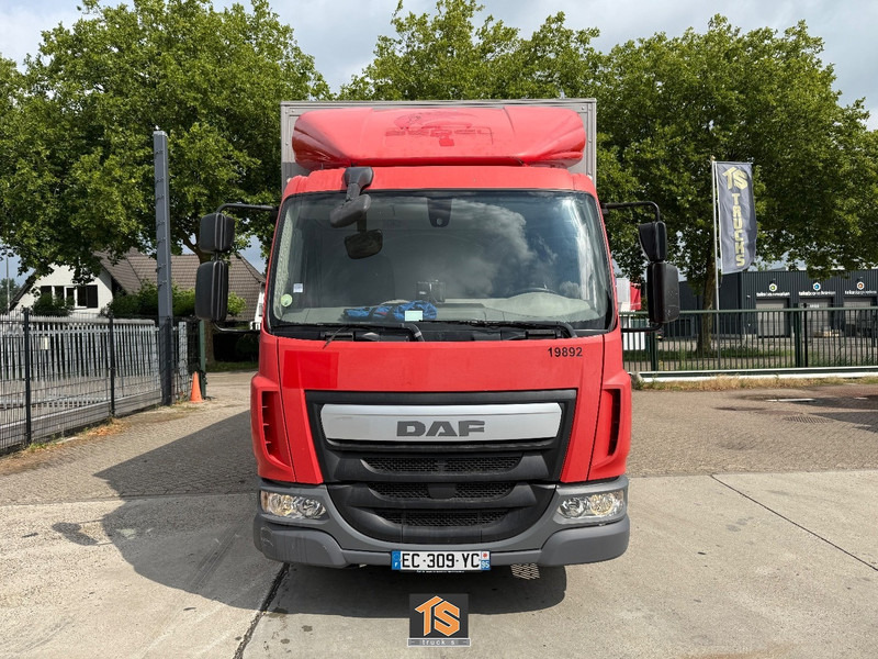 DAF LF 220 12 TON - LADEBORDWAND - TOP TRUCK - Box truck: picture 2 DAF LF 220 12 TON - LADEBORDWAND - TOP TRUCK - Box truck: picture 2