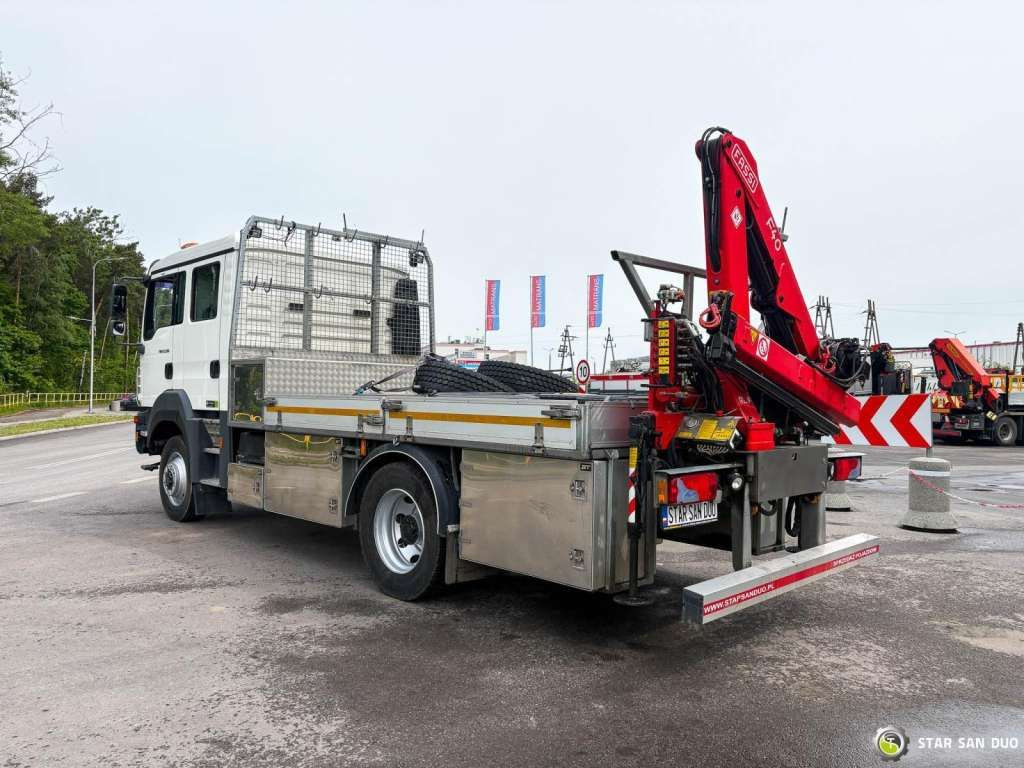New Crane truck MAN  TGM 13.290 4x4 FASSI F40B22 Crane Camper DOKA: picture 8