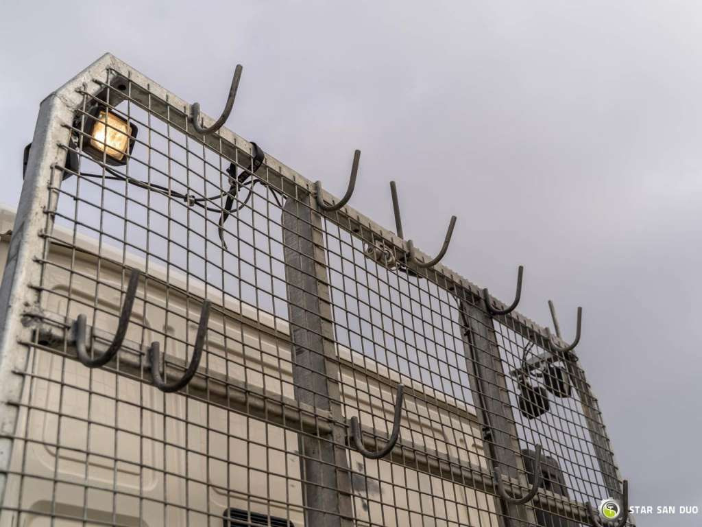 New Crane truck MAN  TGM 13.290 4x4 FASSI F40B22 Crane Camper DOKA: picture 23