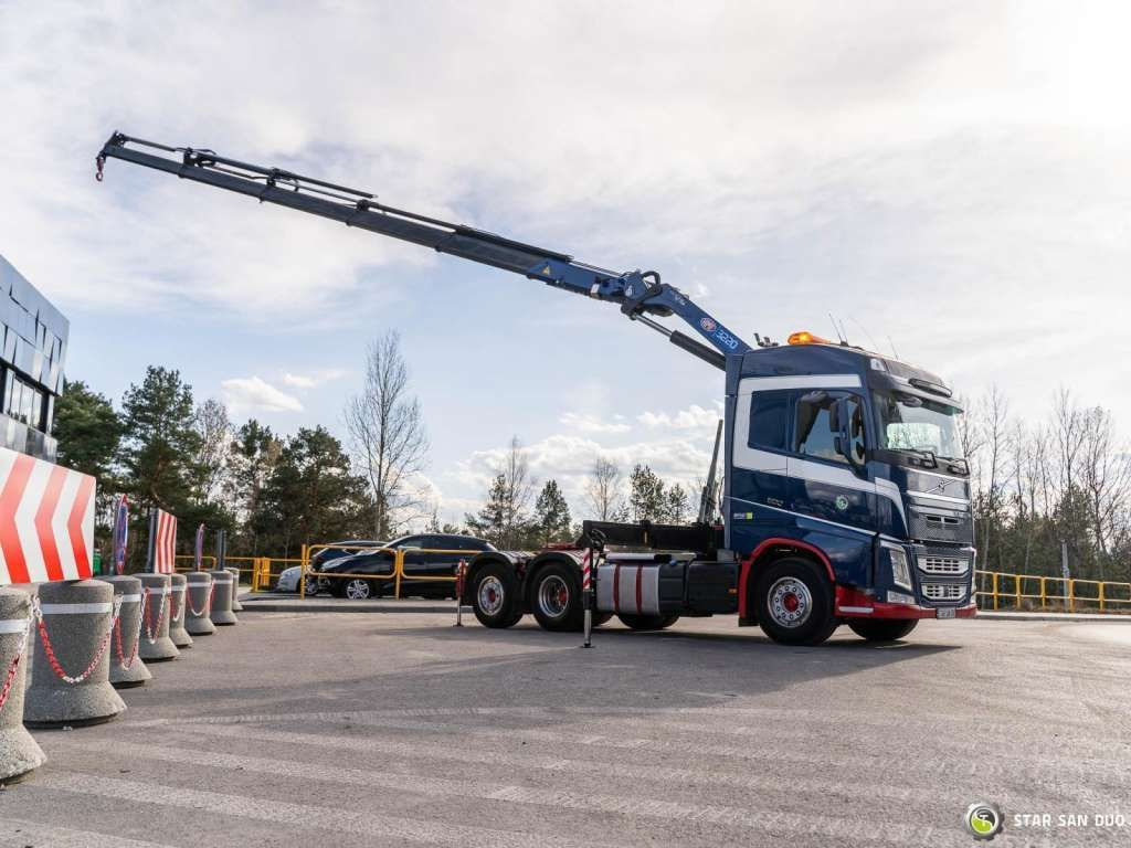 Volvo FH 500 6x2 HMF 3220-K5 HDS Crane Euro 6 - Crane truck, Tractor unit: picture 3 Volvo FH 500 6x2 HMF 3220-K5 HDS Crane Euro 6 - Crane truck, Tractor unit: picture 3