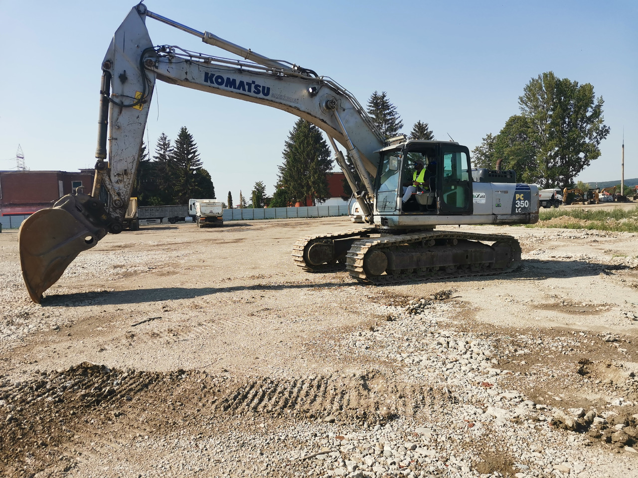 Komatsu PC 350 - Crawler excavator: picture 1 Komatsu PC 350 - Crawler excavator: picture 1