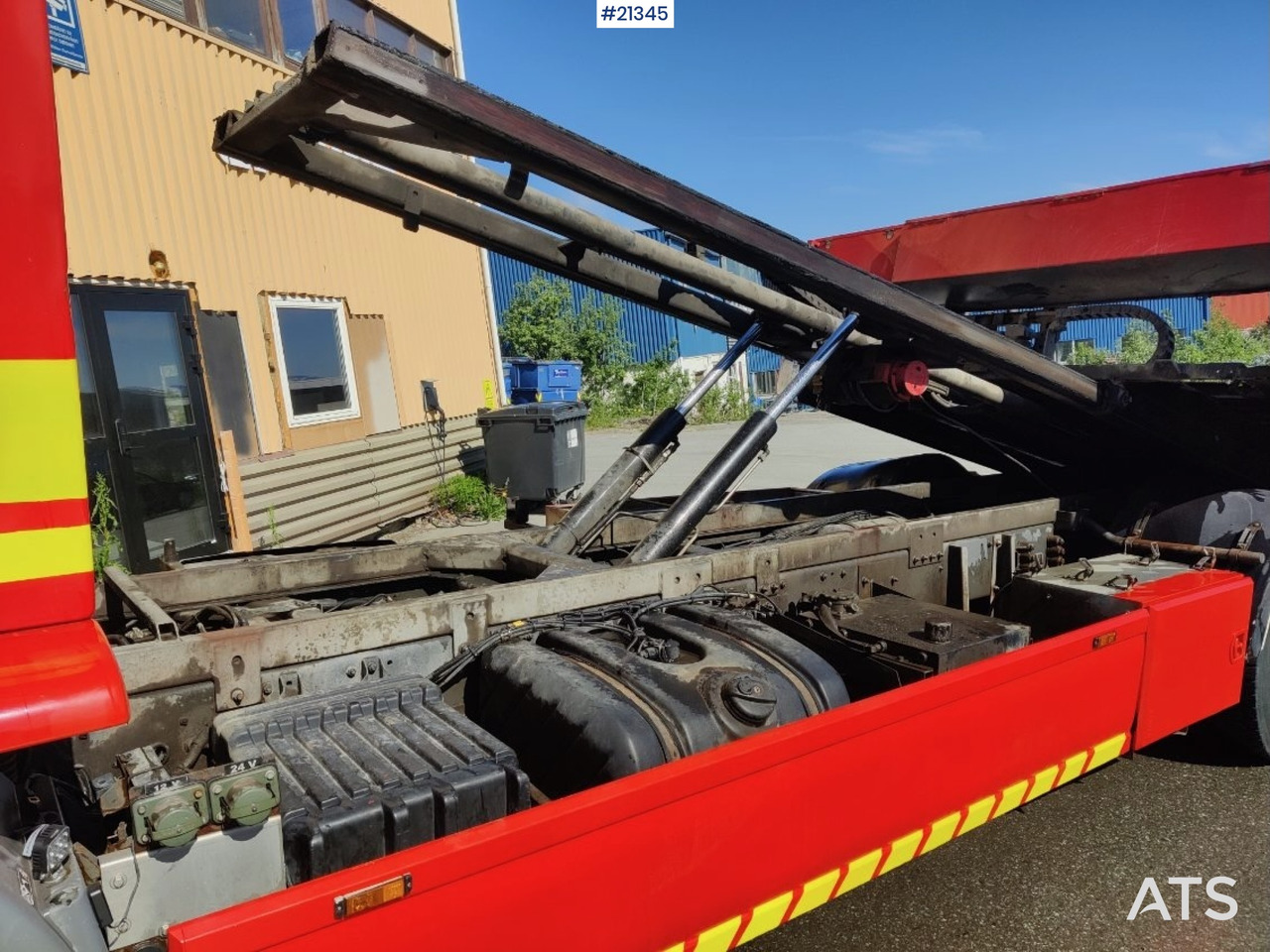 Tow truck DAF LF320: picture 13