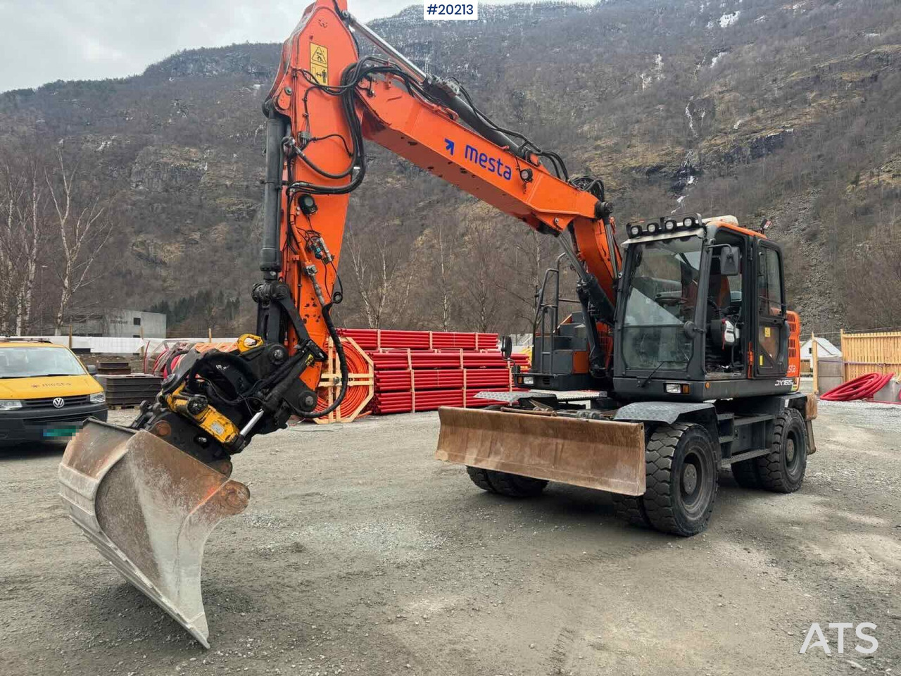 Doosan DX165W-5 - Wheel loader: picture 1 Doosan DX165W-5 - Wheel loader: picture 1