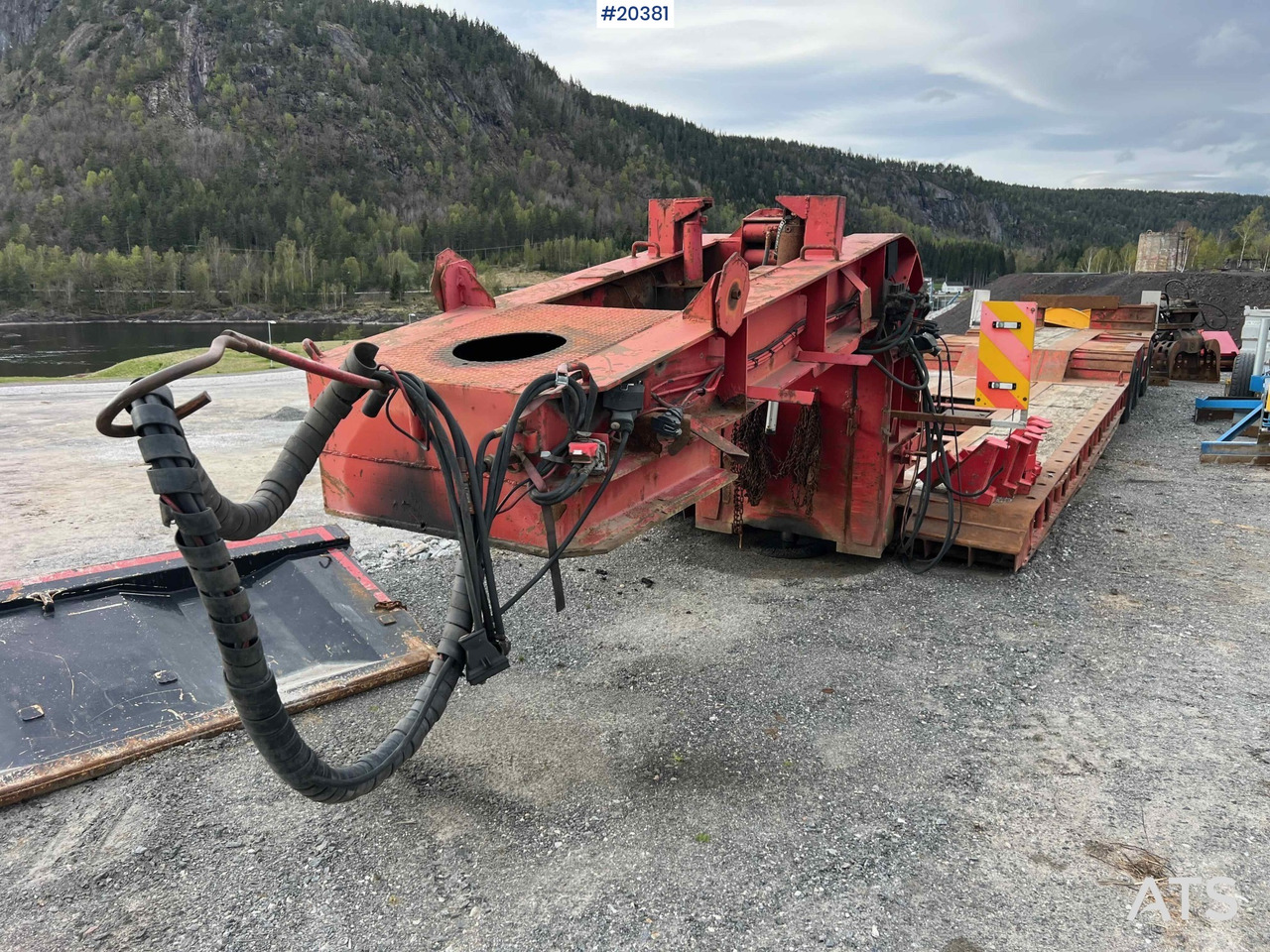 Hafo 1980 Hafo 3 akslet Brønntralle Rep.Objekt - Low loader semi-trailer: picture 5 Hafo 1980 Hafo 3 akslet Brønntralle Rep.Objekt - Low loader semi-trailer: picture 5