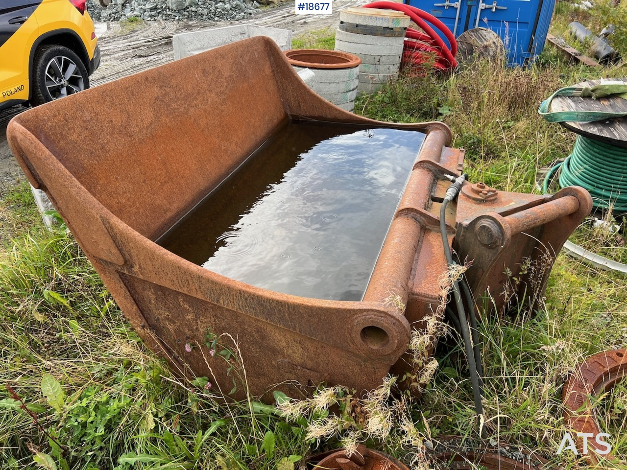 Hydr. pusseskuffe Hydr. pusseskuffe - Excavator bucket for Construction machinery: picture 1 Hydr. pusseskuffe Hydr. pusseskuffe - Excavator bucket for Construction machinery: picture 1