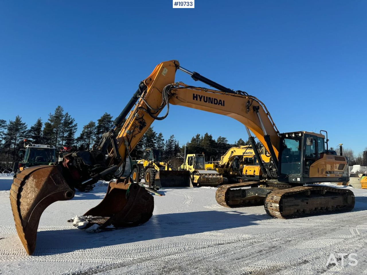 Hyundai HX300L - Excavator: picture 3 Hyundai HX300L - Excavator: picture 3