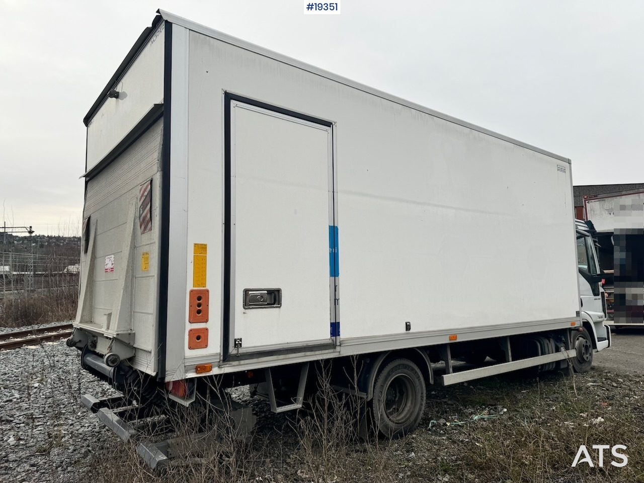 Iveco 75E - Box truck: picture 3 Iveco 75E - Box truck: picture 3