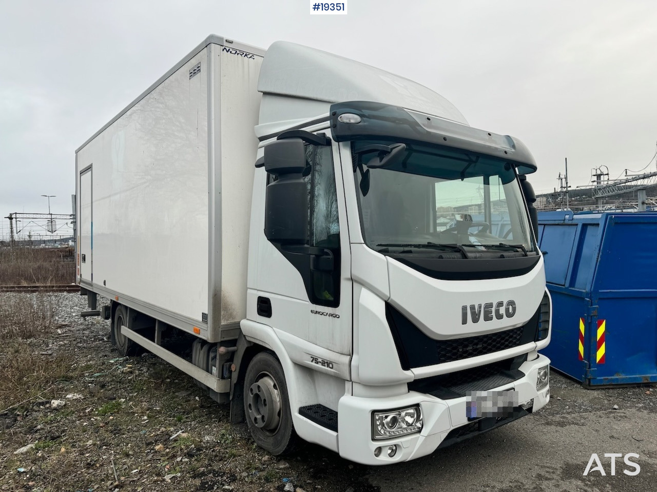 Iveco 75E - Box truck: picture 1 Iveco 75E - Box truck: picture 1