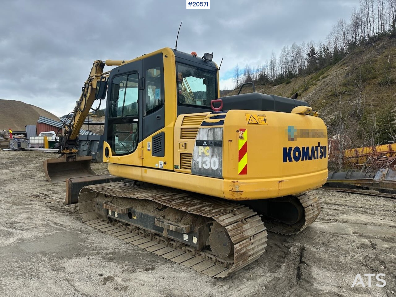 Komatsu PC130-8 - Excavator: picture 3 Komatsu PC130-8 - Excavator: picture 3
