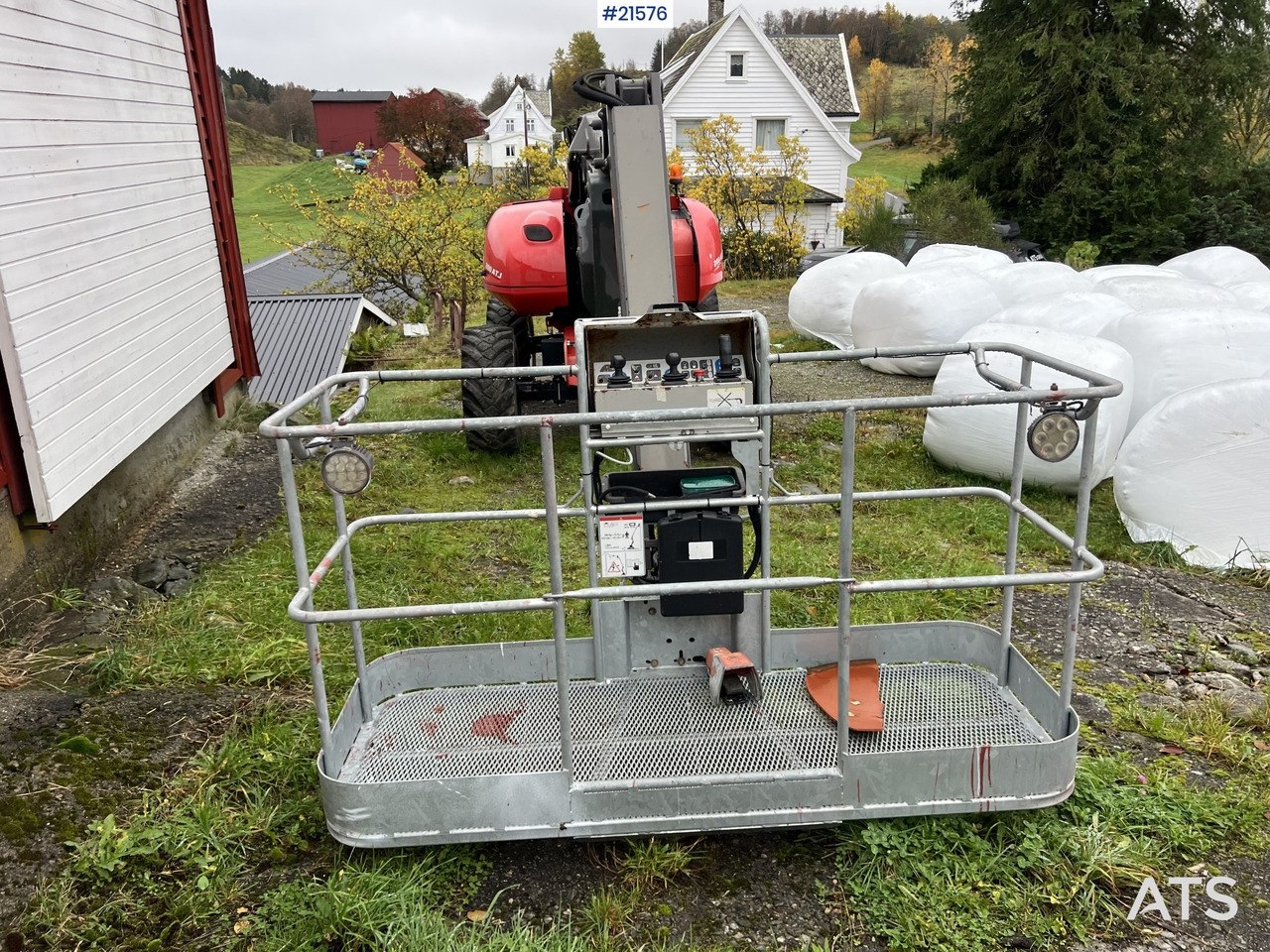 Manitou 200 ATJ Teleskoplift - Articulated boom: picture 2 Manitou 200 ATJ Teleskoplift - Articulated boom: picture 2