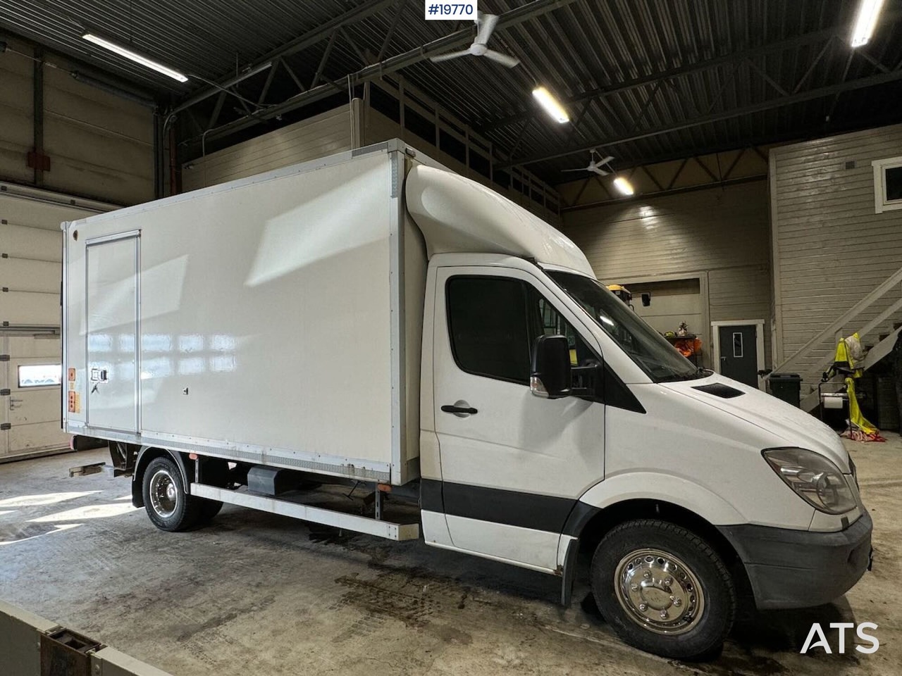Mercedes Sprinter - Box truck: picture 4 Mercedes Sprinter - Box truck: picture 4