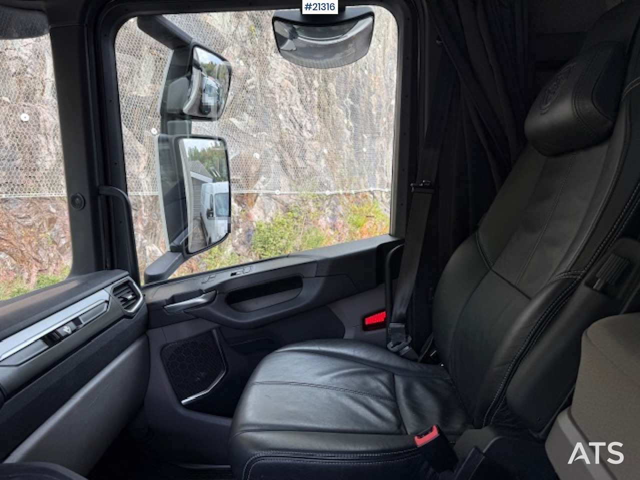 Box truck Scania R520: picture 8