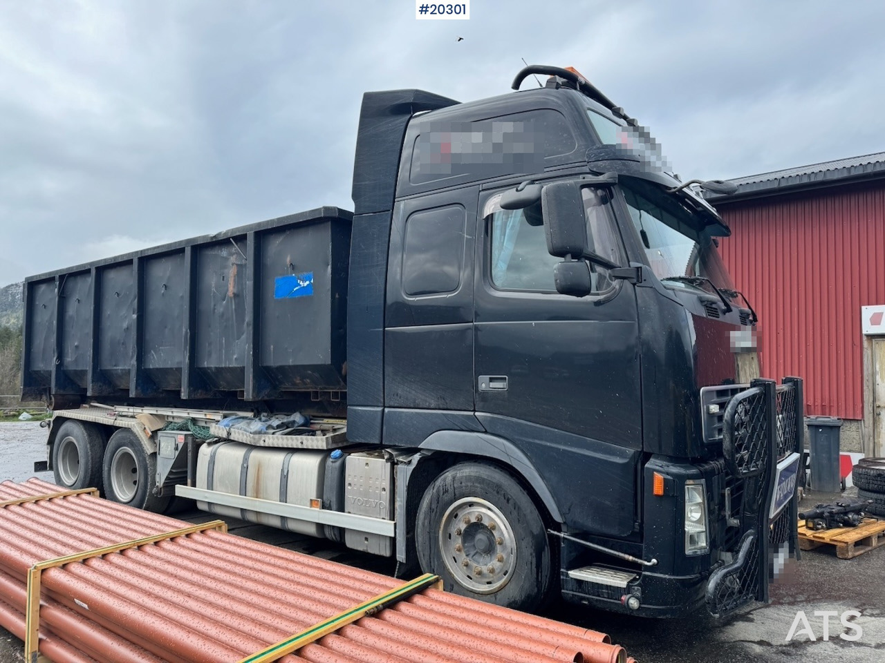 Volvo FH540 - Hook lift truck: picture 2 Volvo FH540 - Hook lift truck: picture 2