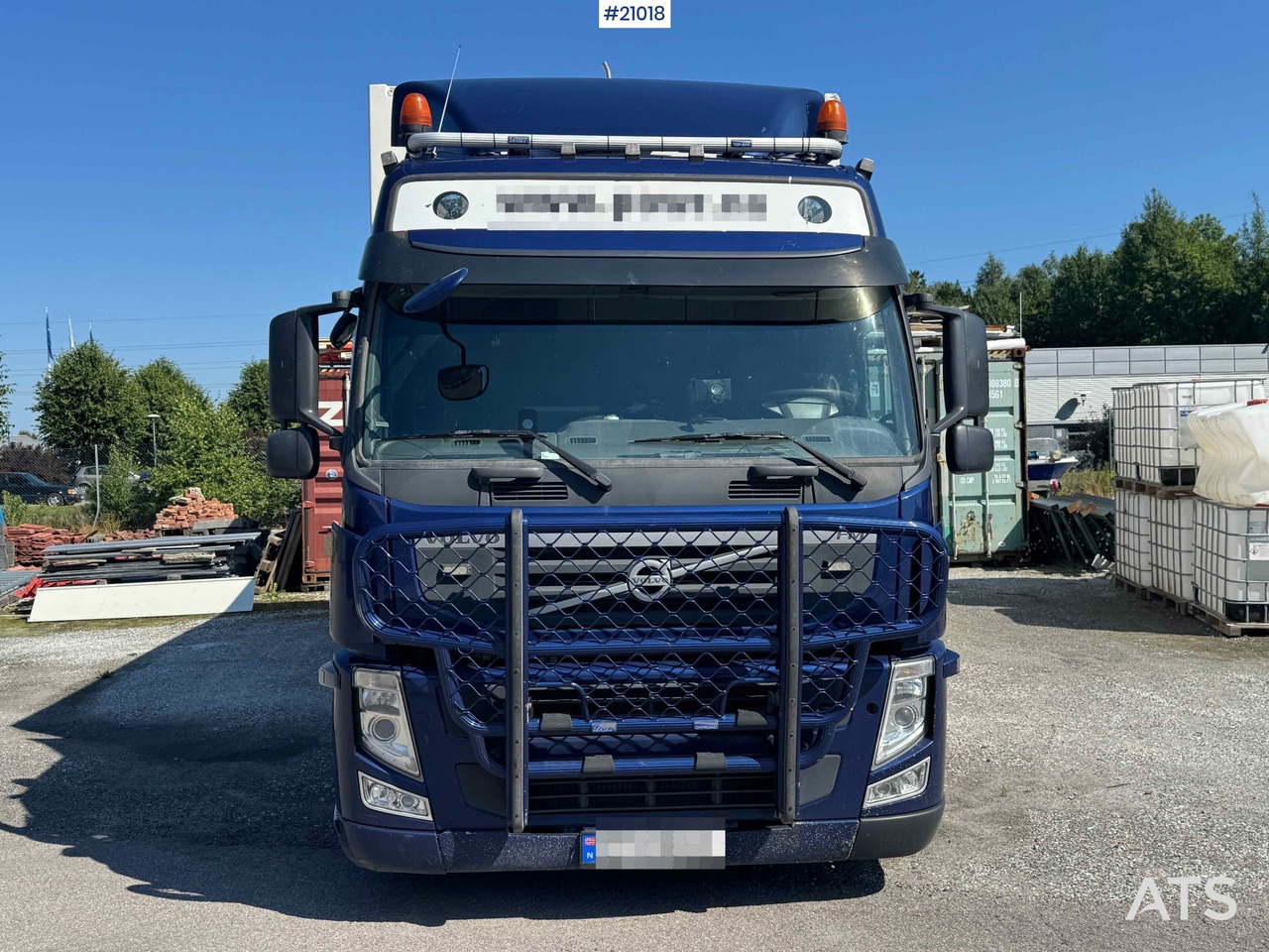 Volvo FM 370 - Box truck: picture 3 Volvo FM 370 - Box truck: picture 3
