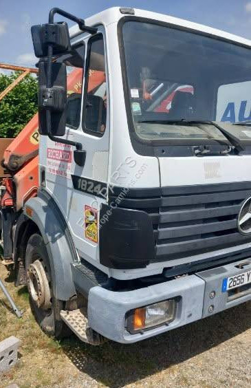 Mercedes 1824 - Dropside/ Flatbed truck: picture 1 Mercedes 1824 - Dropside/ Flatbed truck: picture 1