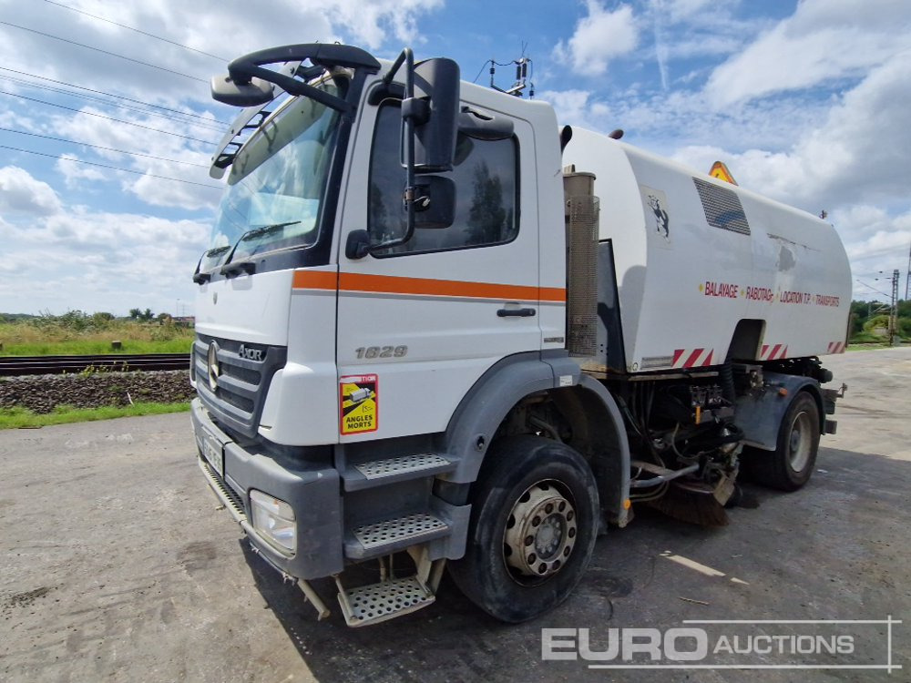2002 Mercedes Axor 1829 - Road sweeper: picture 1 2002 Mercedes Axor 1829 - Road sweeper: picture 1
