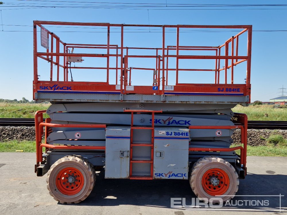 2010 SkyJack SJ8841ECE - Aerial platform: picture 2 2010 SkyJack SJ8841ECE - Aerial platform: picture 2