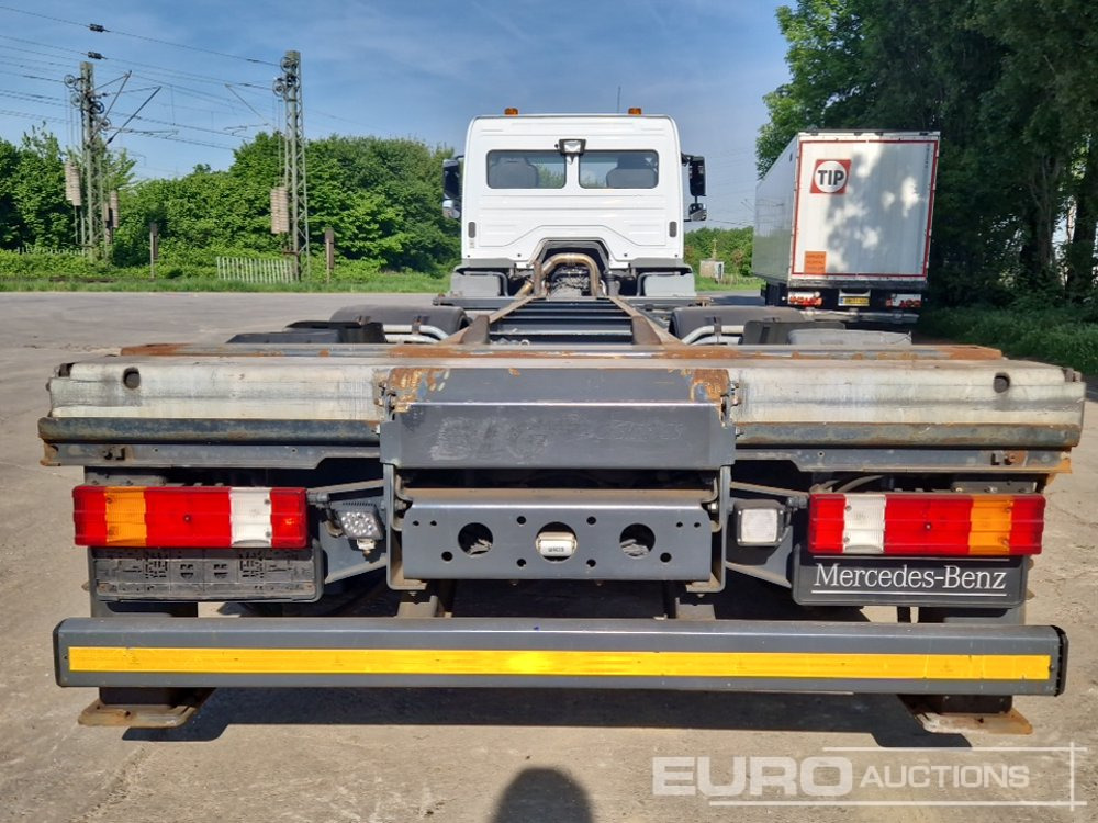 2011 Mercedes Axor 2529 - Container transporter/ Swap body truck: picture 4 2011 Mercedes Axor 2529 - Container transporter/ Swap body truck: picture 4