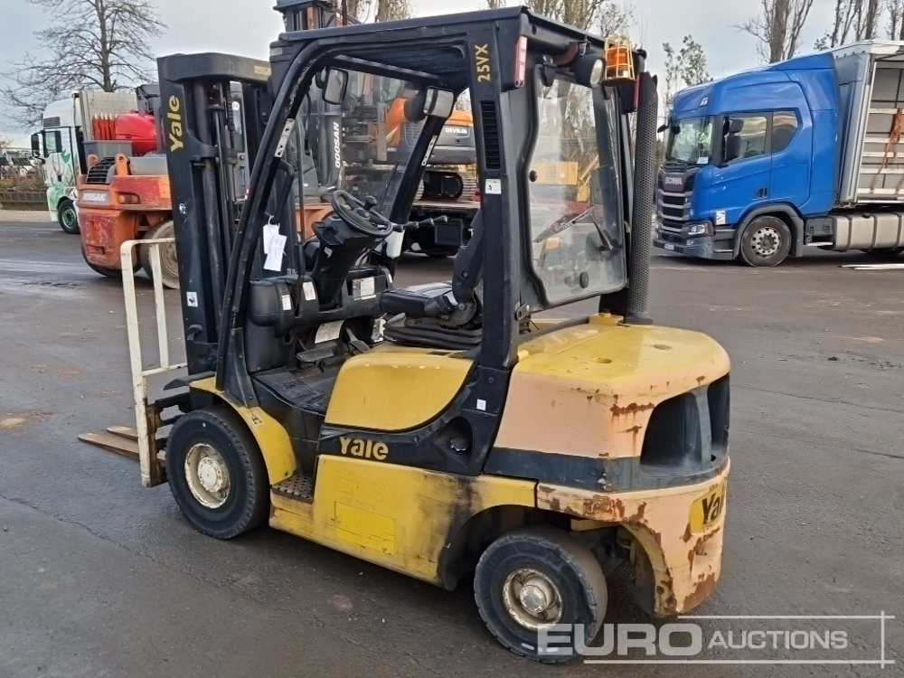 2016 Yale GDP25VX - Forklift: picture 3 2016 Yale GDP25VX - Forklift: picture 3