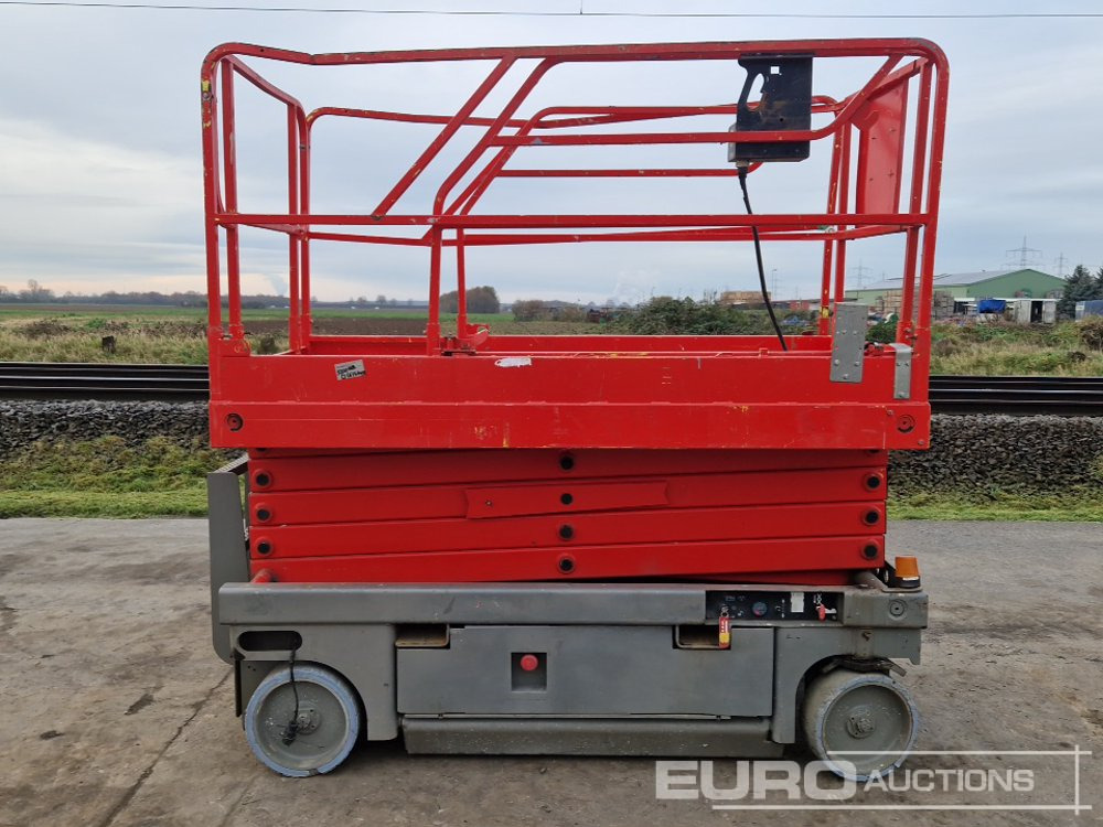 2017 Haulotte Compact 12 - Aerial platform: picture 2 2017 Haulotte Compact 12 - Aerial platform: picture 2