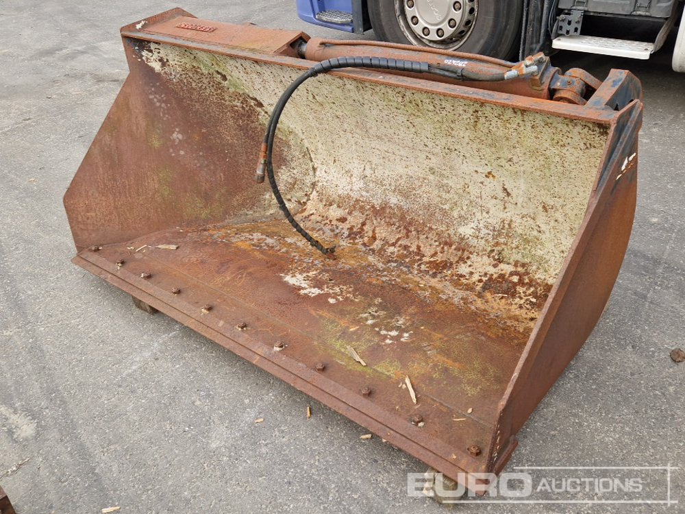 70" Side Tip Bucket to suit CAT Wheeled Loader - Bucket: picture 1 70" Side Tip Bucket to suit CAT Wheeled Loader - Bucket: picture 1