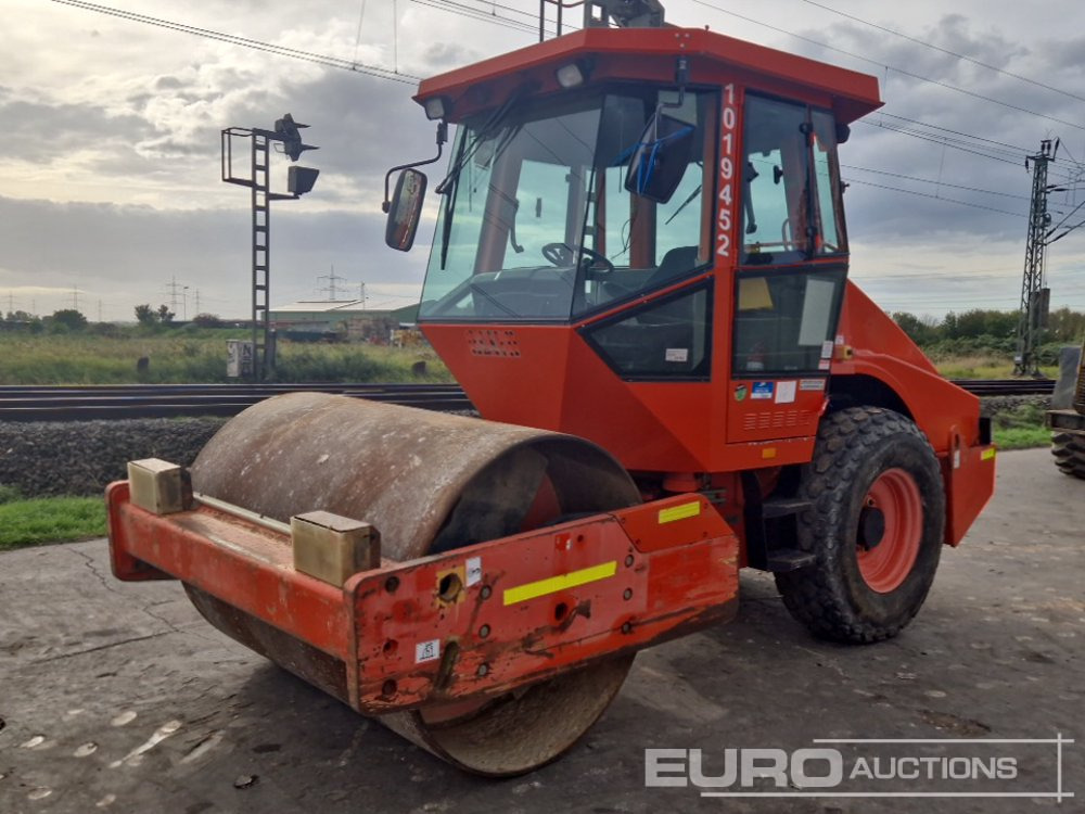 Dynapac CA152D - Roller: picture 1 Dynapac CA152D - Roller: picture 1