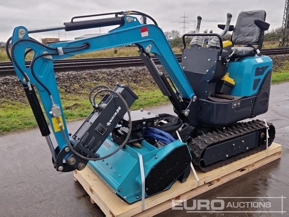 Oulide 12 Rubber Tracks, Blade, Piped, Hydraulic Hammer, Flail Mower, Bucket - Mini excavator: picture 1 Oulide 12 Rubber Tracks, Blade, Piped, Hydraulic Hammer, Flail Mower, Bucket - Mini excavator: picture 1