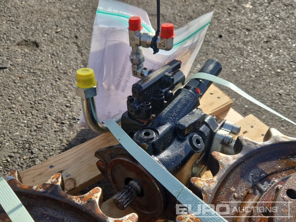 Spare parts for Excavator Final Drive (2 of) + Hydraulic Pump to suit Volvo ECR25D: picture 7