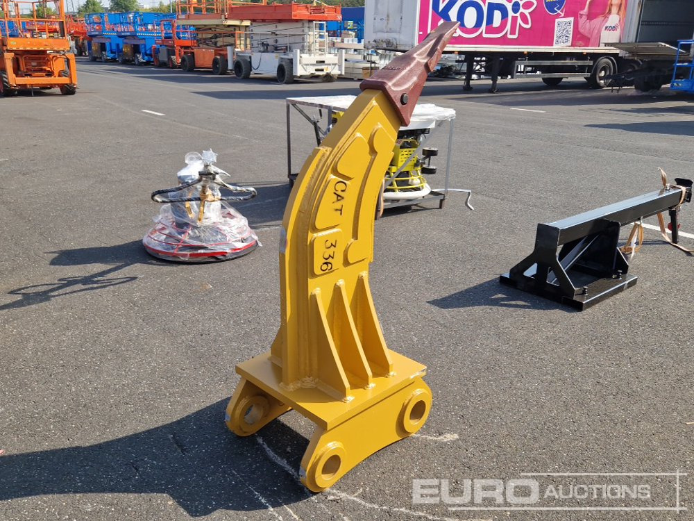 Unused Rake to suit Cat 336 - Bucket: picture 3 Unused Rake to suit Cat 336 - Bucket: picture 3