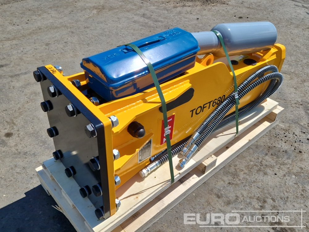 Unused Toft 680 - Hydraulic hammer: picture 3 Unused Toft 680 - Hydraulic hammer: picture 3
