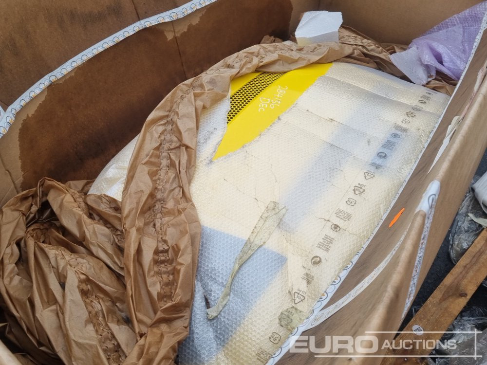 Unused Wacker Neuson Engine Cover - Hood for Construction machinery: picture 3 Unused Wacker Neuson Engine Cover - Hood for Construction machinery: picture 3