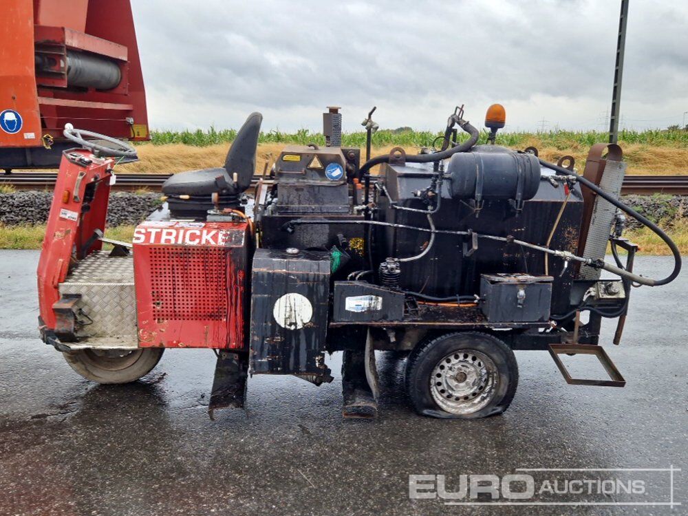 Weiro Ride-On Bitumen Sprayer Machine - Asphalt machine: picture 2 Weiro Ride-On Bitumen Sprayer Machine - Asphalt machine: picture 2