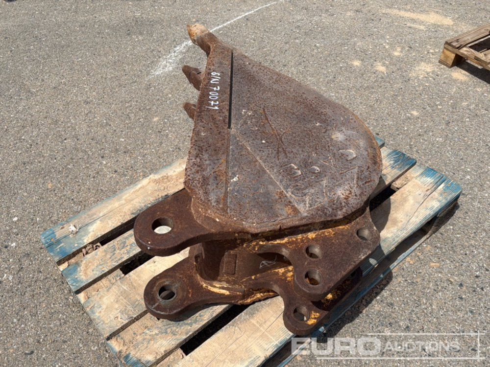 16'' Digging Bucket to Suit Case Z23 - Bucket: picture 4 16'' Digging Bucket to Suit Case Z23 - Bucket: picture 4
