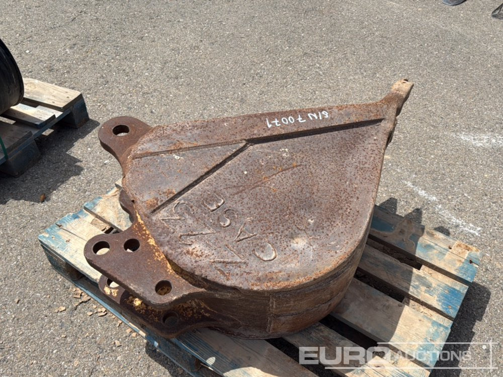 16'' Digging Bucket to Suit Case Z23 - Bucket: picture 3 16'' Digging Bucket to Suit Case Z23 - Bucket: picture 3