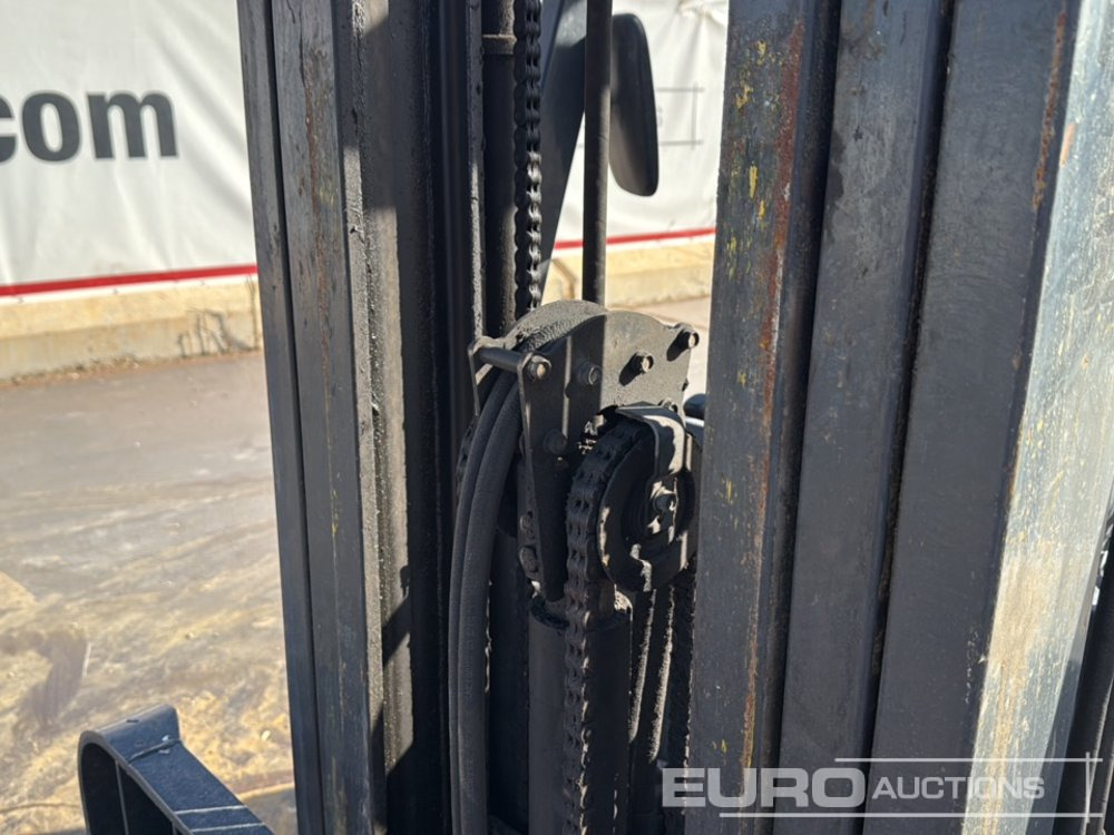 Electric forklift 2010 Nissan G1N1L20Q: picture 15