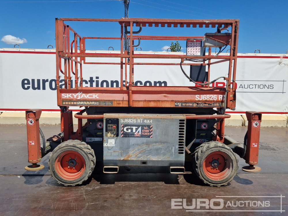 2015 SkyJack SJ6826RT - Aerial platform: picture 2 2015 SkyJack SJ6826RT - Aerial platform: picture 2
