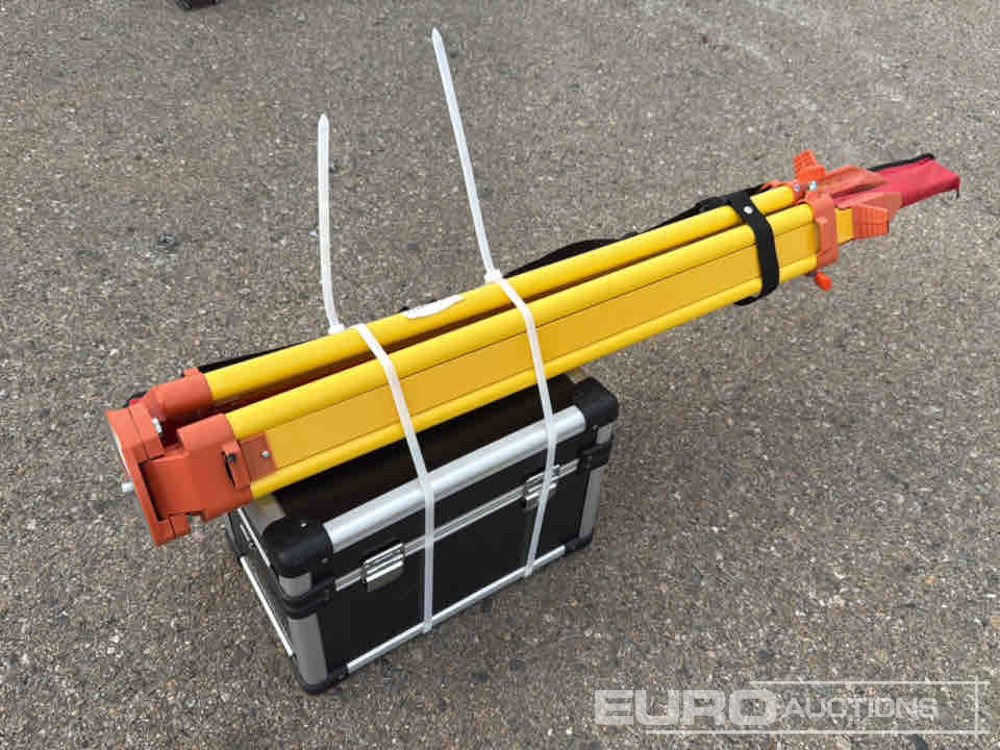 Unused 2025 SKLP Self-Leveling Rotary Laser Level With Batteries, Reciever, Tripod, Grade Rod - Workshop equipment: picture 2 Unused 2025 SKLP Self-Leveling Rotary Laser Level With Batteries, Reciever, Tripod, Grade Rod - Workshop equipment: picture 2