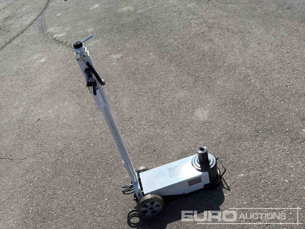 Unused Pneumatic Jack Capacity 80 Ton / Gato Neumático 80 Ton - Workshop equipment: picture 4 Unused Pneumatic Jack Capacity 80 Ton / Gato Neumático 80 Ton - Workshop equipment: picture 4