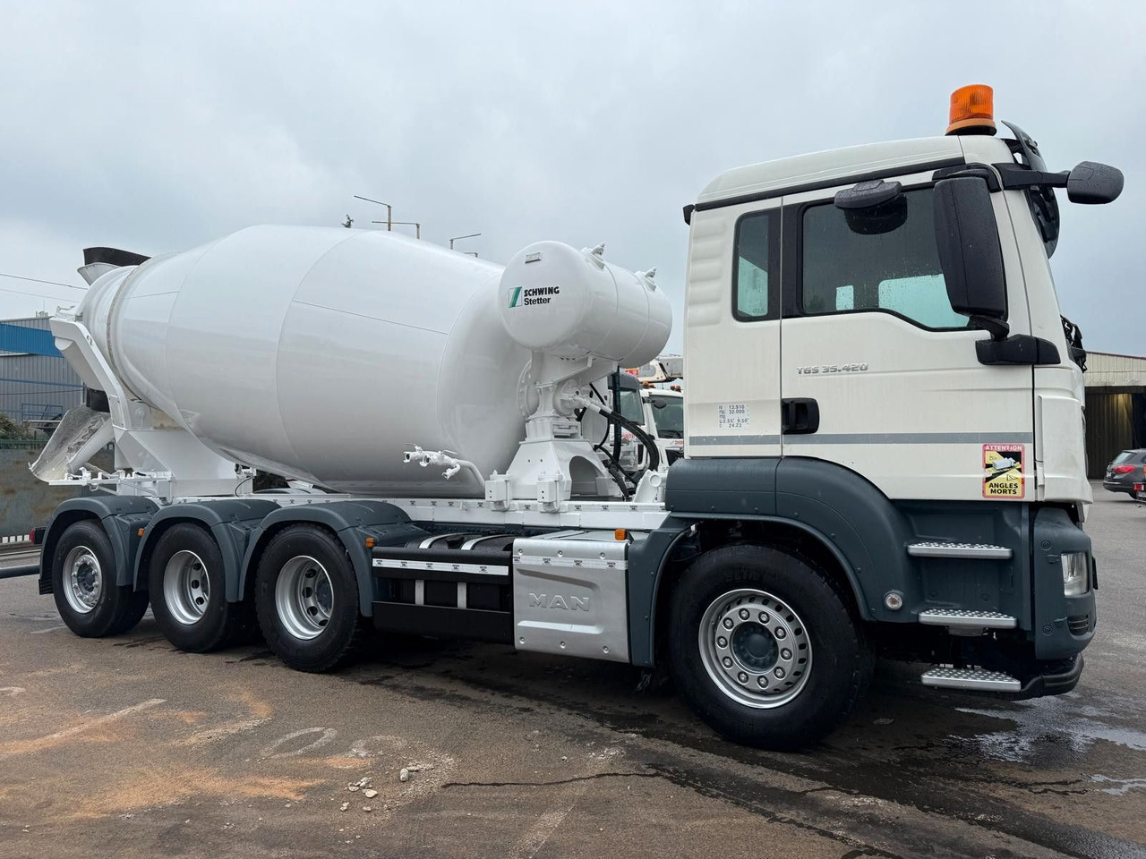 MAN TGS 35.420 - Concrete mixer truck: picture 2 MAN TGS 35.420 - Concrete mixer truck: picture 2