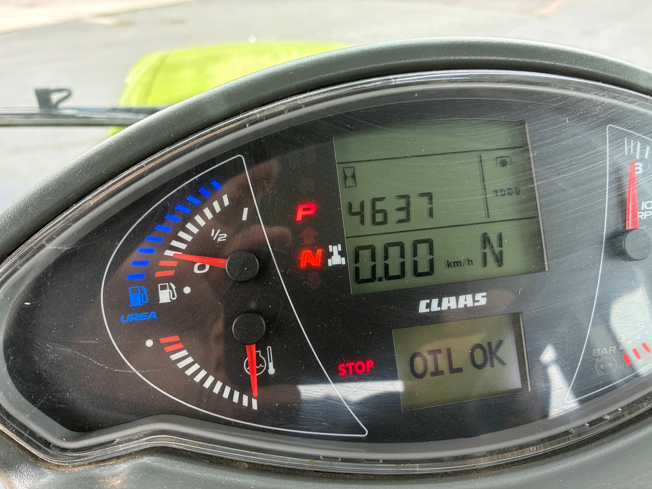 Claas Axion 810 - Farm tractor: picture 2 Claas Axion 810 - Farm tractor: picture 2