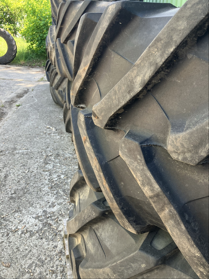 Fendt 2x Komplettrad 540/65R30 TB - Wheels and tires: picture 2 Fendt 2x Komplettrad 540/65R30 TB - Wheels and tires: picture 2