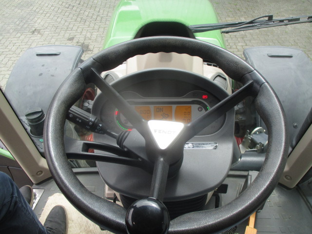 Fendt 313 Vario S4 ProfiPlus - Farm tractor: picture 2 Fendt 313 Vario S4 ProfiPlus - Farm tractor: picture 2