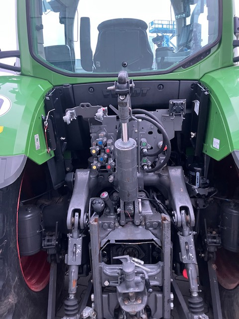 Fendt 724 Vario S4 Profi - Farm tractor: picture 3 Fendt 724 Vario S4 Profi - Farm tractor: picture 3